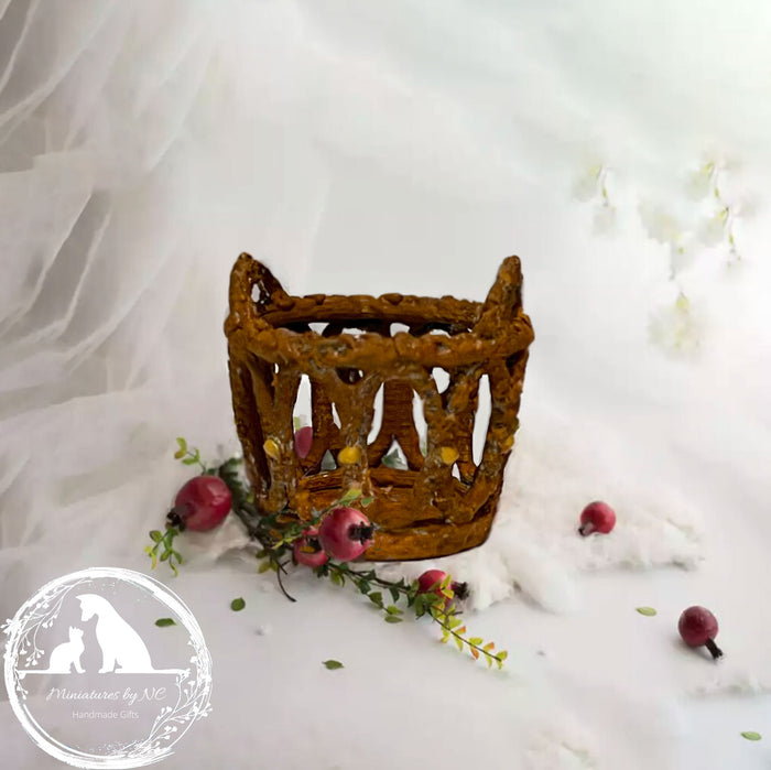 Miniature basket dollhouse accessory