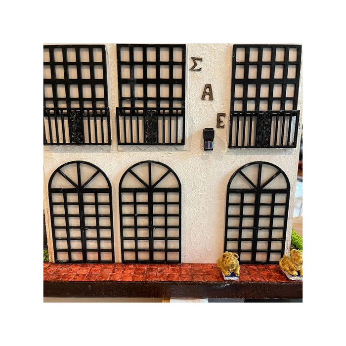 USC MINIATURE DORM ROOM CUSTOM ROOMBOX exterior
