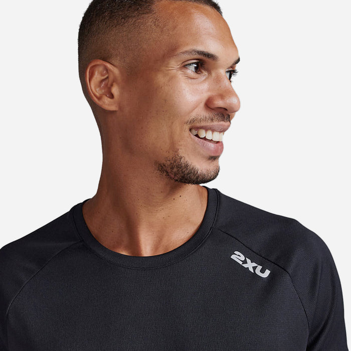 Áo Tay Ngắn Nam 2XU Aero - Đen - Supersports Vietnam
