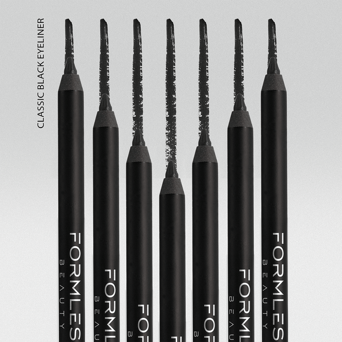 CLASSIC BLACK EYELINER