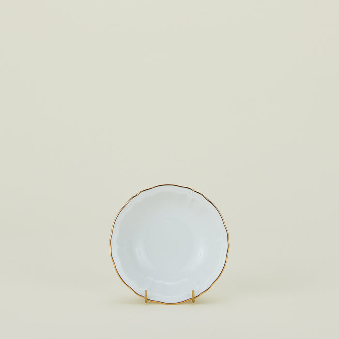 Ginori fruit bowl in white with gold rim