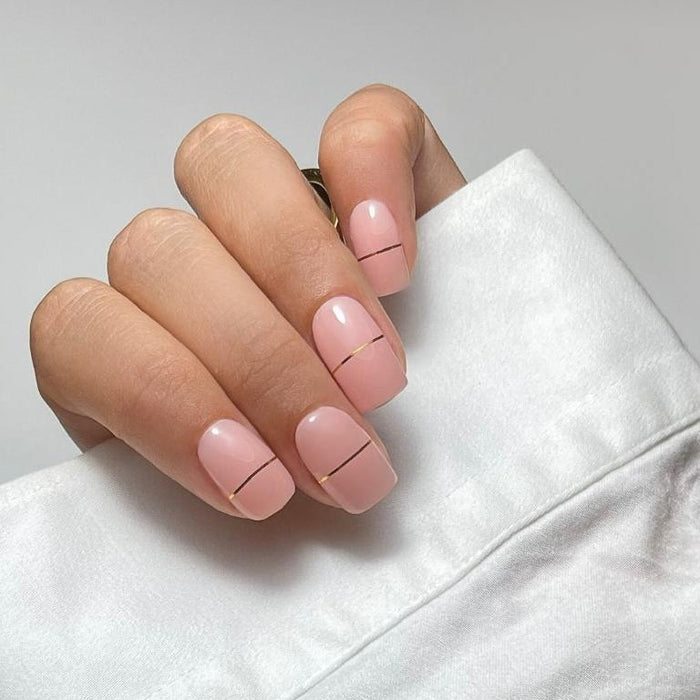 Goldstripe-Stickers-Gel-Hand-Maniac