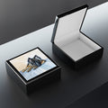 ewelry Box Lacquered  Keepsake box with German Shepherd Image open