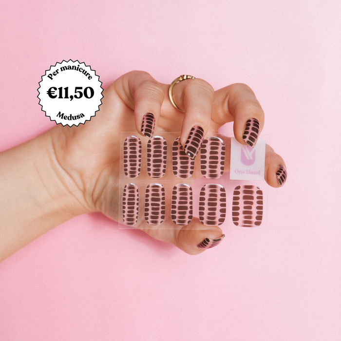 Medusa by Cosmopolitan - Maniac gel nail stickers