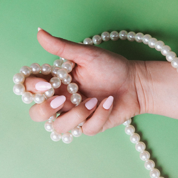 Pink nails Roze nagels parels pearls