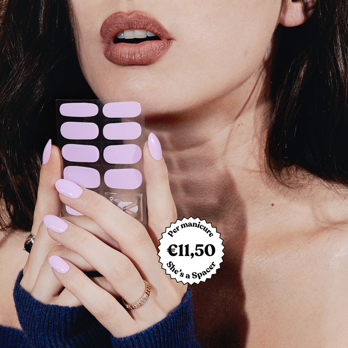 She's A Spacer by Olga - Maniac gel nail stickers