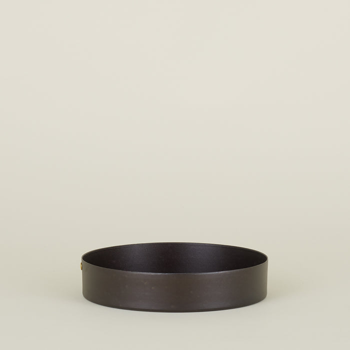 Spun iron cake pan
