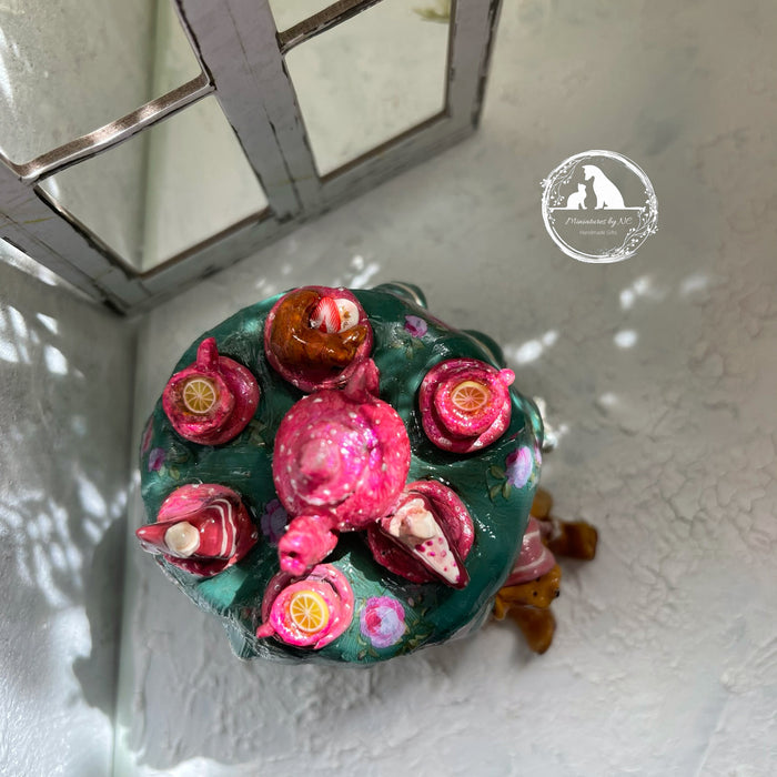 tea set display miniature