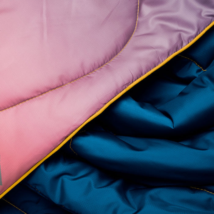 Rumpl Travel Puffy Blanket - Horizon Fade Travel Puffy Blanket - Horizon Fade | Rumpl Blankets For Everywhere Printed Travel