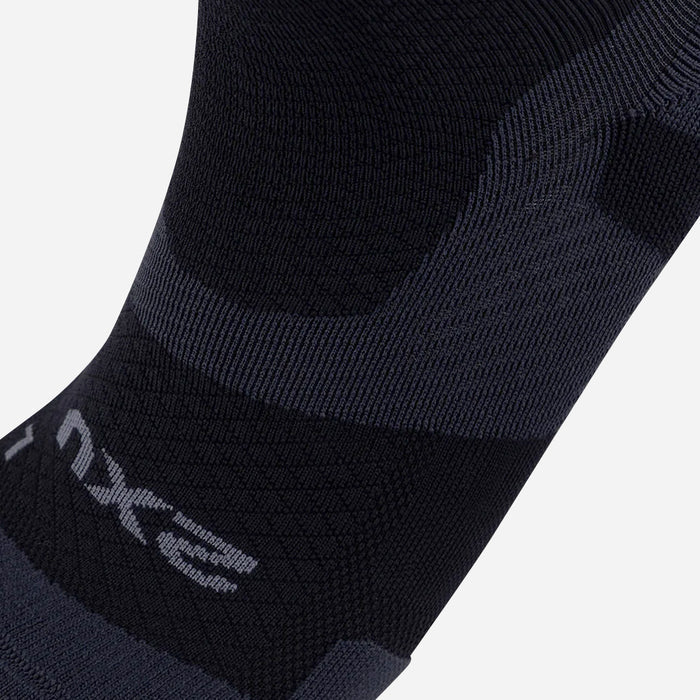 Vớ Thể Thao 2XU Vector Light Cushion - Đen - Supersports Vietnam